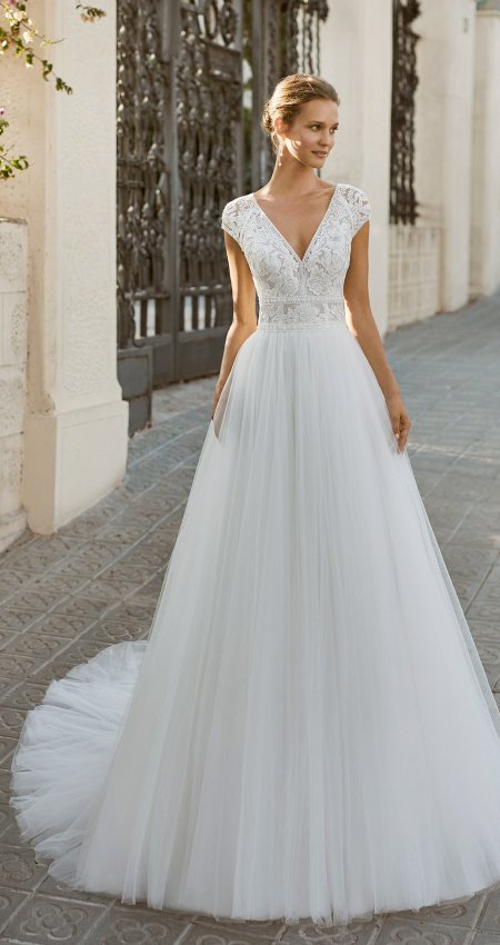 Boho svatební šaty Luna Novias Ferrol