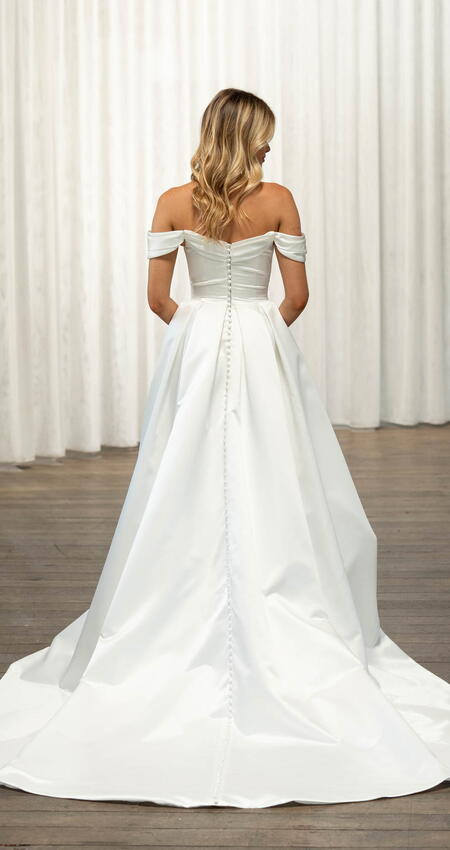 Jednoduché svatební šaty Madi Lane Taine